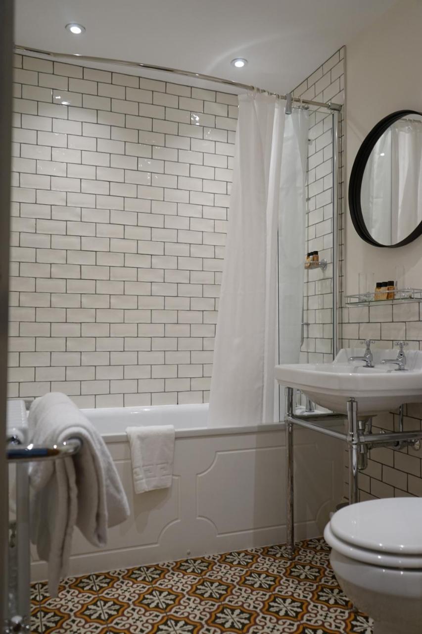 Hotel The Priory Newport (Gwent)